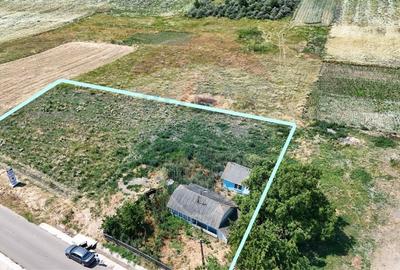 Casa batraneasca cu teren intravilan in apropiere de de Botosani - 1