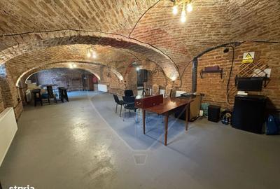 Spațiu comercial, de 162 mp, în Central - 5
