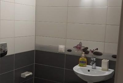 Proprietar închiriez apartament 3 camere în zona Coresi - 8