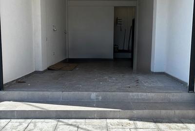 Spațiu comercial, de 25 mp, în Central - 6