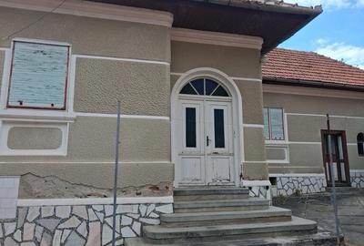 Casă cu 3 camere cu Teren 900 Mp în Poiana Sibiului - 2
