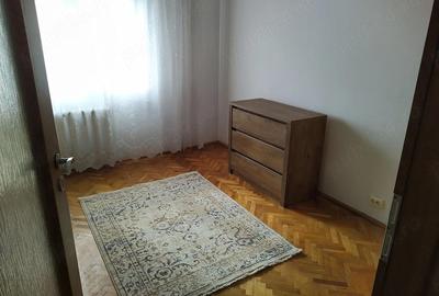 Apartament cu 4 camere decomandat în Steaua - 4