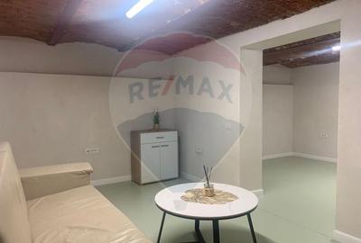 Spațiu comercial, de 40 mp, în Decebal - 2