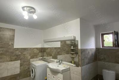 Casă cu 4 camere în Central - 1