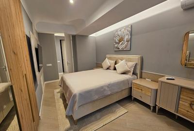 Apartament cu 3 camere decomandat, mobilat în Central