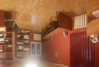 Spațiu comercial, de 22 mp, în Central - 8