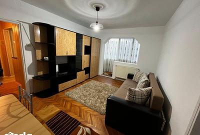 Apartament cu 2 camere nedecomandat în Lipovei