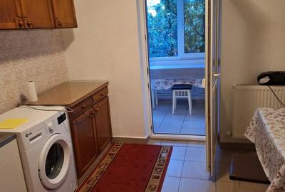Apartament cu 2 camere decomandat în Trocadero - 2