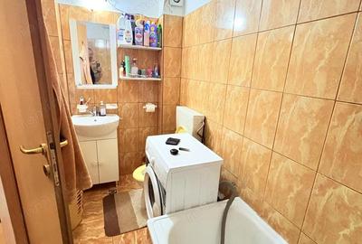 Garsoniera la mansarda, mobilata ?i utilata Ostroveni Garsoniera la mansarda, mobilata ?i utilata Ostroveni - 3