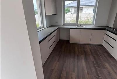 Vanzare casa corbeanca - 12