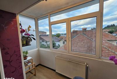 Apartament cu 2 camere decomandat în Central - 11