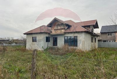Casă cu 4 camere cu Teren 1154 Mp în Răchitosu - 4