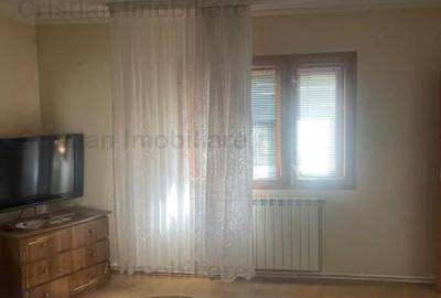 Casă cu 3 camere cu Teren 200 Mp în Central - 2