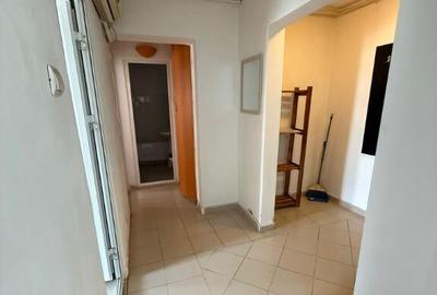 Republicii zona Mega Image 2 camere etaj 3 din 4 - 6