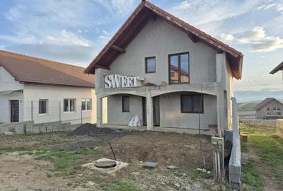 Casă cu 6 camere în Șura Mare - 10