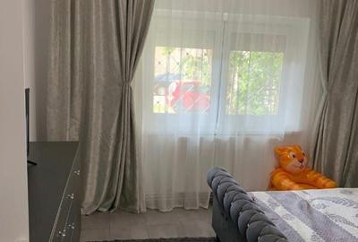 Apartament cu 4 camere decomandat în Central - 2
