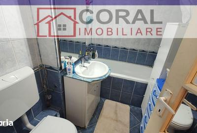 Apartament cu 3 camere decomandat în Decebal - 2
