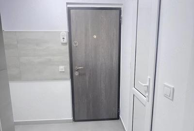 Garsonieră semidecomandată în CET - 3