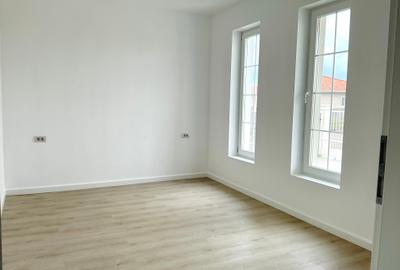 Duplex cu 3 camere cu Canalizare în Remetea Mare - 7