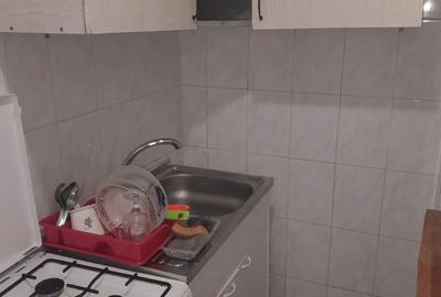 Garsoniera Pia?a Gorjului - 1