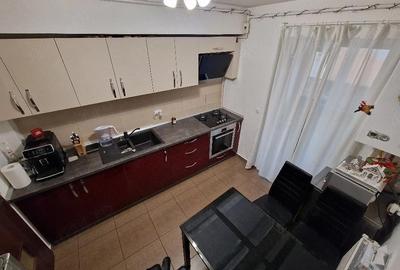 Apartament cu 3 camere decomandat în Central - 3
