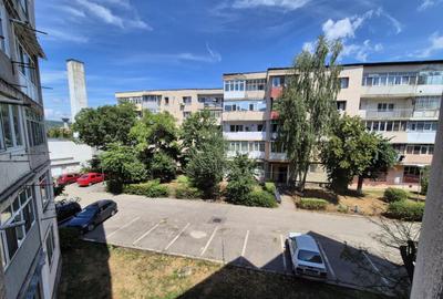 Apartament 3 camere *etaj 2 - decomandat* - str. Zambilelor - 5