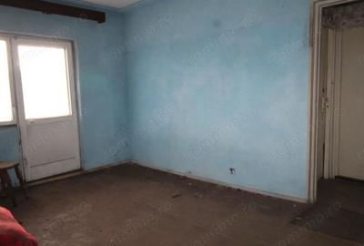 Apartament cu 2 camere semidecomandat în Rovinari - 2