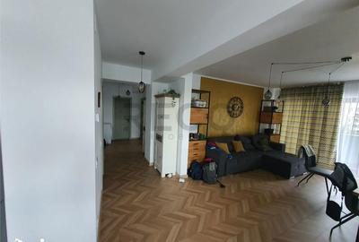 Apartament cu 3 camere în Decebal - 4