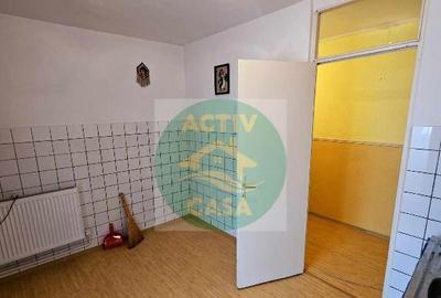 Apartament 2 camere, etaj 3,Posta Mica - 1