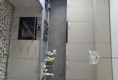 Apartament cu 3 camere decomandat în Tei - 5