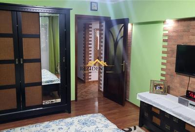 Apartament cu 3 camere decomandat, mobilat în Central - 10