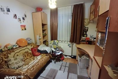 Apartament cu 3 camere decomandat în Dâmbu Pietros - 4