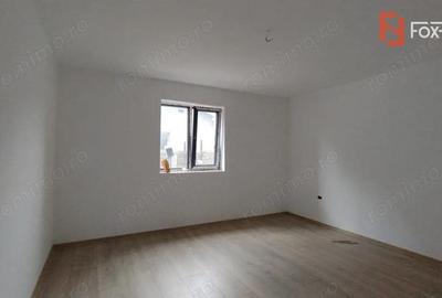 Casă cu 4 camere cu Canalizare în Sânmihaiu Român - 6