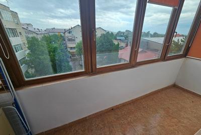 Apartament cu 2 camere decomandat în 1 Mai - 9