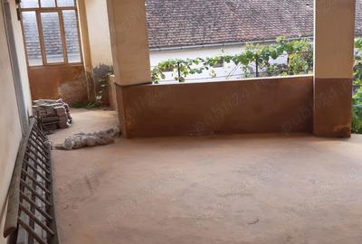 Casă cu 6 camere cu Teren 1401 Mp în Alioș - 5