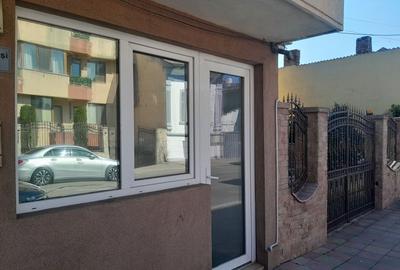 Spațiu comercial, de 23 mp, în Central - 1