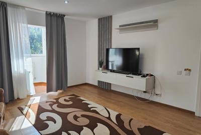 Apartament cu 2 camere decomandat în 13 Septembrie
