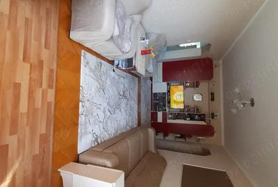 Apartament cu 3 camere semidecomandat în Rogerius