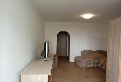 Garsonieră decomandată, mobilată în Rogerius