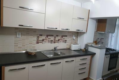 Apartament cu 3 camere decomandat în Obcini - 2