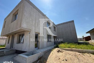 Casă cu 8 camere cu Teren 595 Mp în Tokai - 2