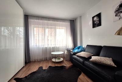 Apartament 4 camere, Bd. Unirii / Piata Constitutiei, premium, comision 0% - 4