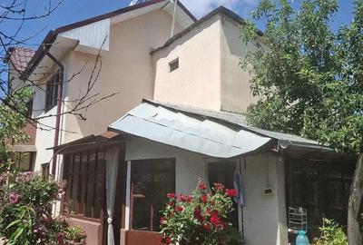 Casă cu 2 camere cu Teren 380 Mp în Romanești - 1