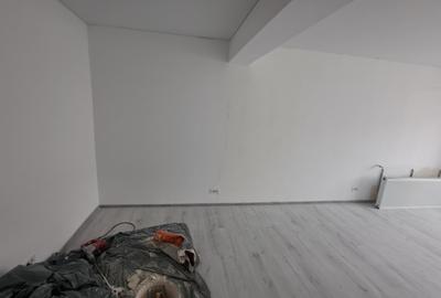 Apartament cu 3 camere decomandat în Berceni - 49