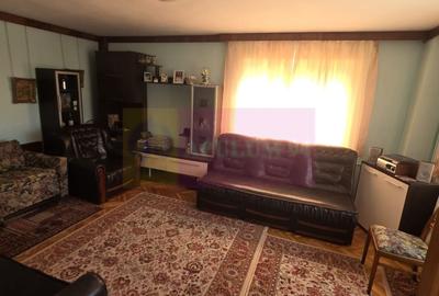 Casă cu 6 camere cu Canalizare în Exterior Sud - 7