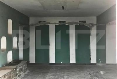 Spațiu comercial, de 549 mp, în Central - 9