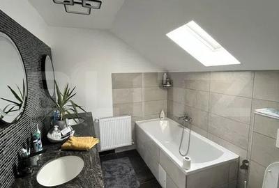 Casă cu 3 camere cu Teren 720 Mp în Central - 4