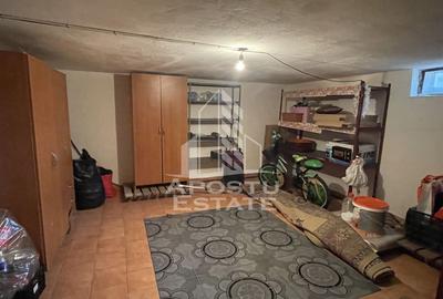 Casă cu 5 camere cu Teren 987 Mp în Gării - 6