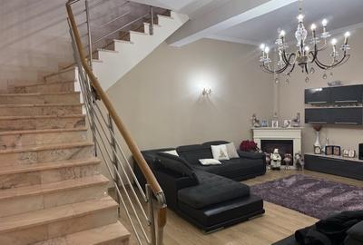 Casă cu 5 camere cu Teren 200 Mp în Moșilor