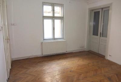 Casă individuală cu 4 camere cu Canalizare în Bartolomeu - 4